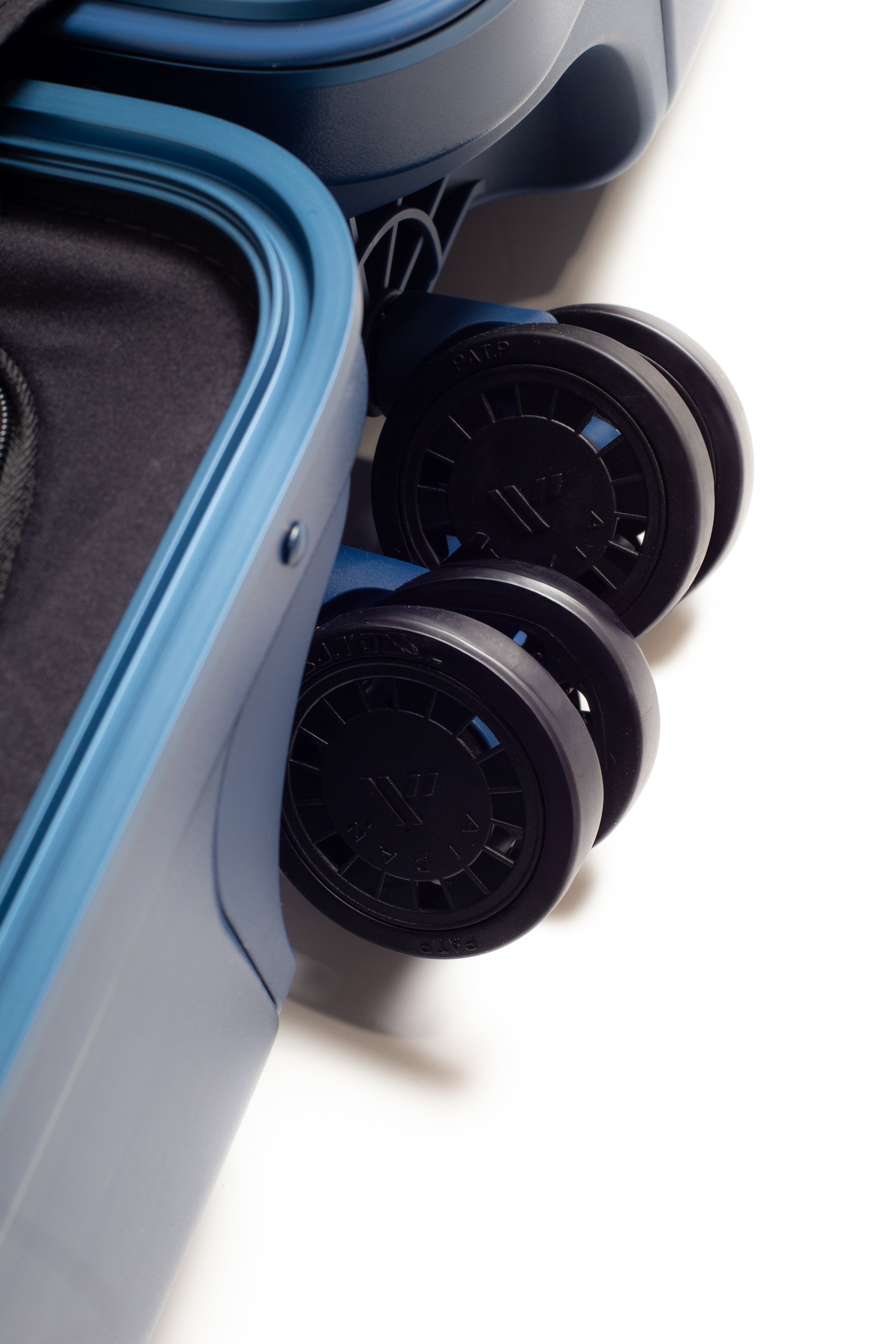 The Signature Series L 